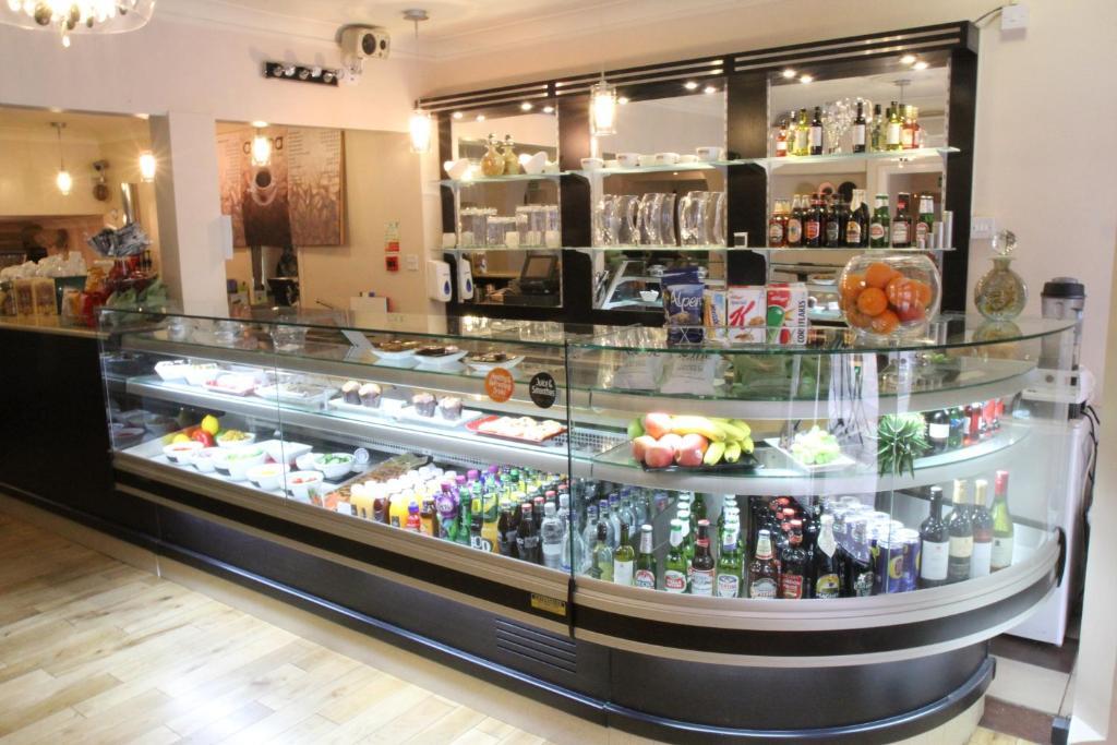 Thameside Hotel Ридинг Экстерьер фото