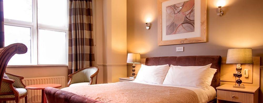 Thameside Hotel Ридинг Экстерьер фото